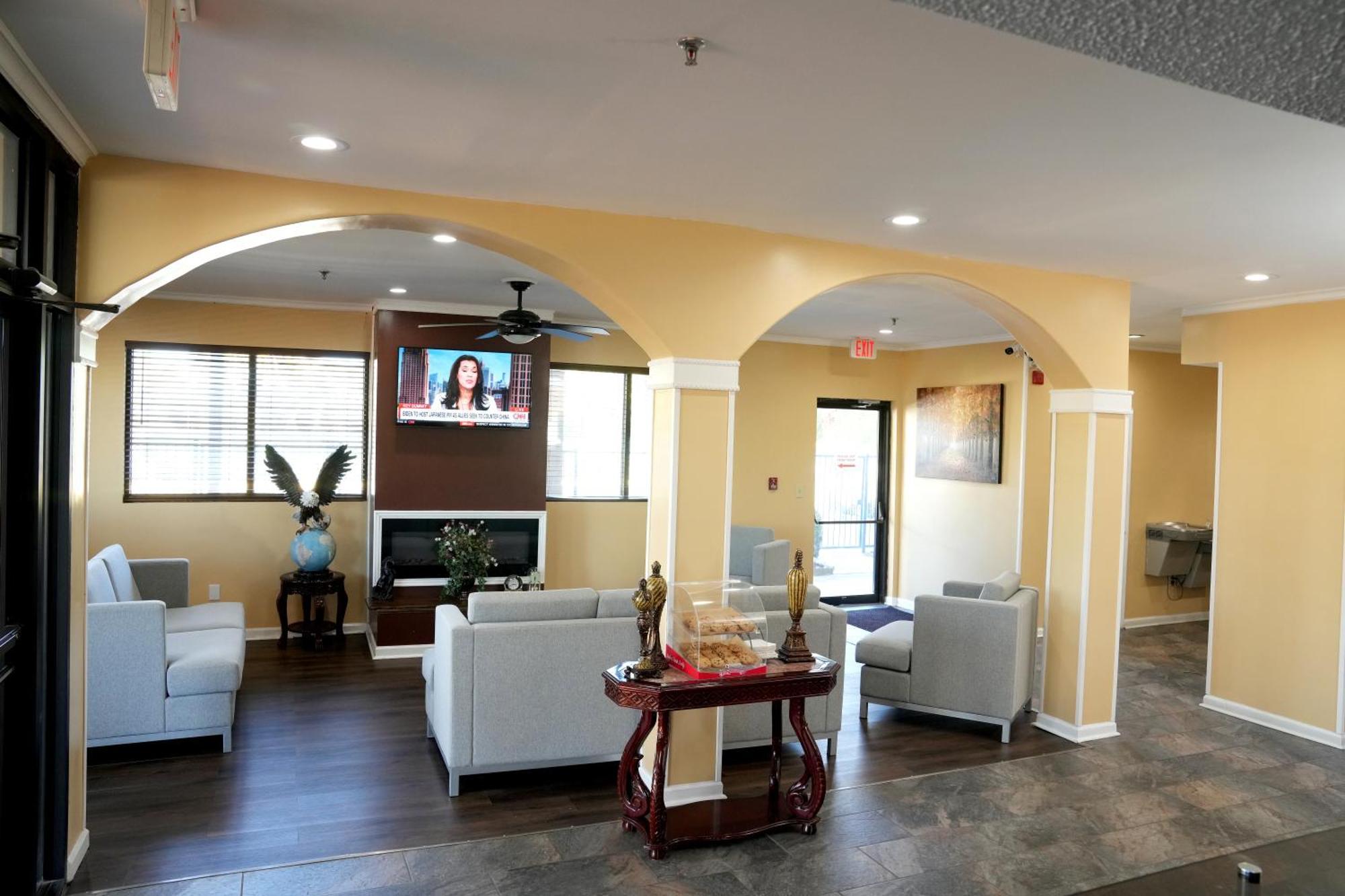 Baymont Inn & Suites Манинг Екстериор снимка