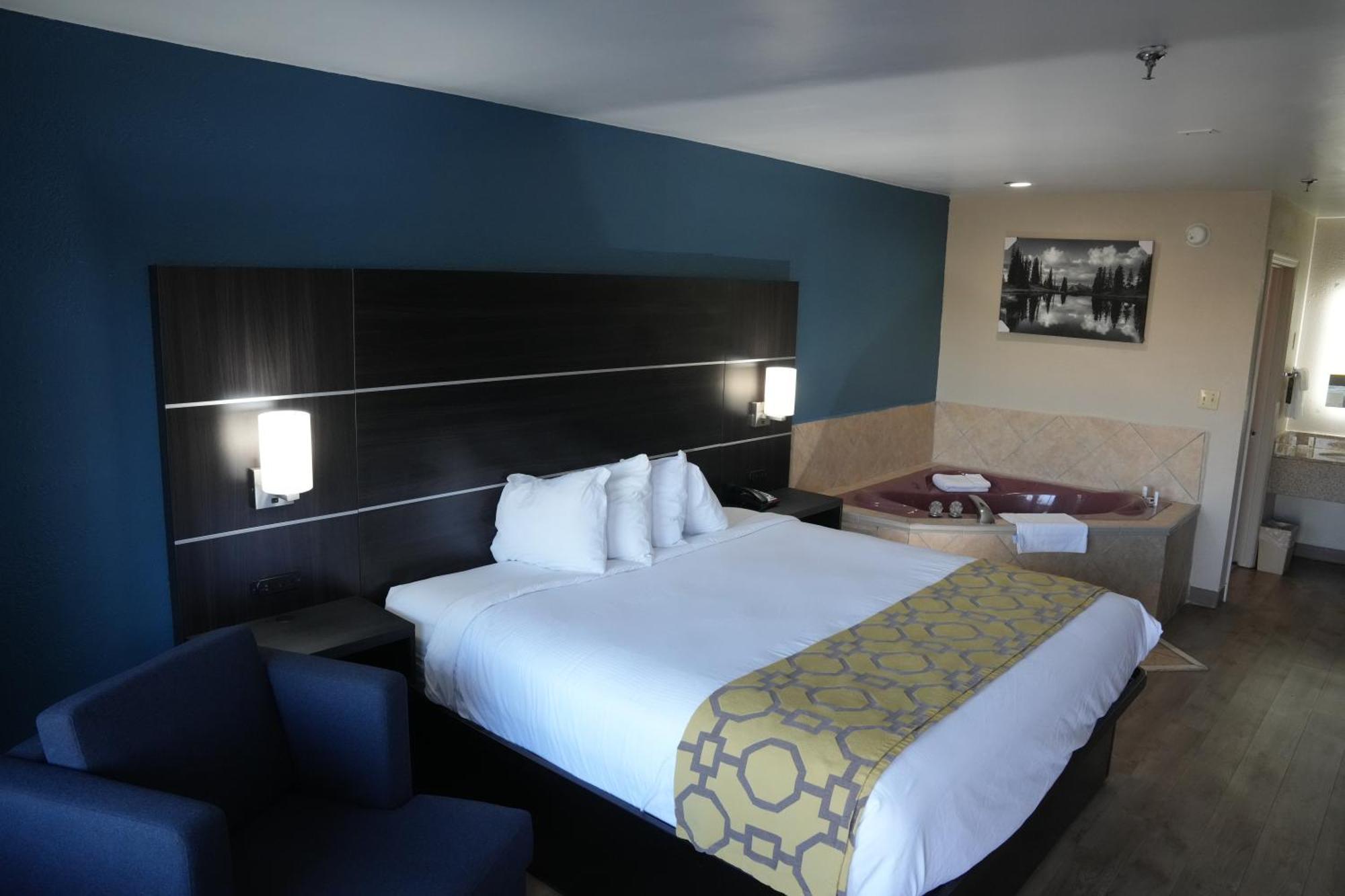 Baymont Inn & Suites Манинг Екстериор снимка