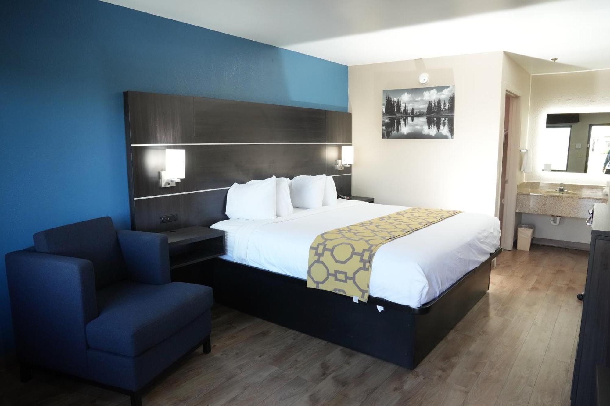 Baymont Inn & Suites Манинг Екстериор снимка