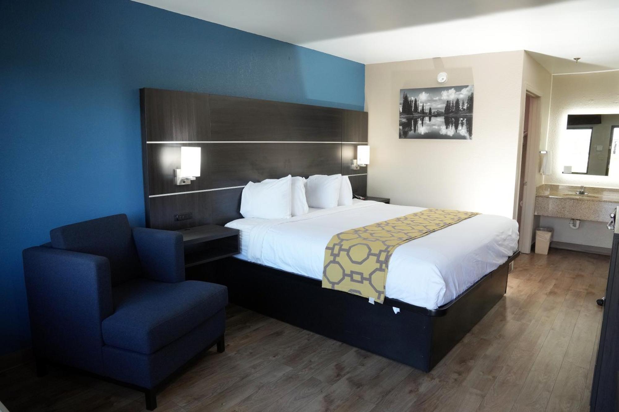 Baymont Inn & Suites Манинг Екстериор снимка