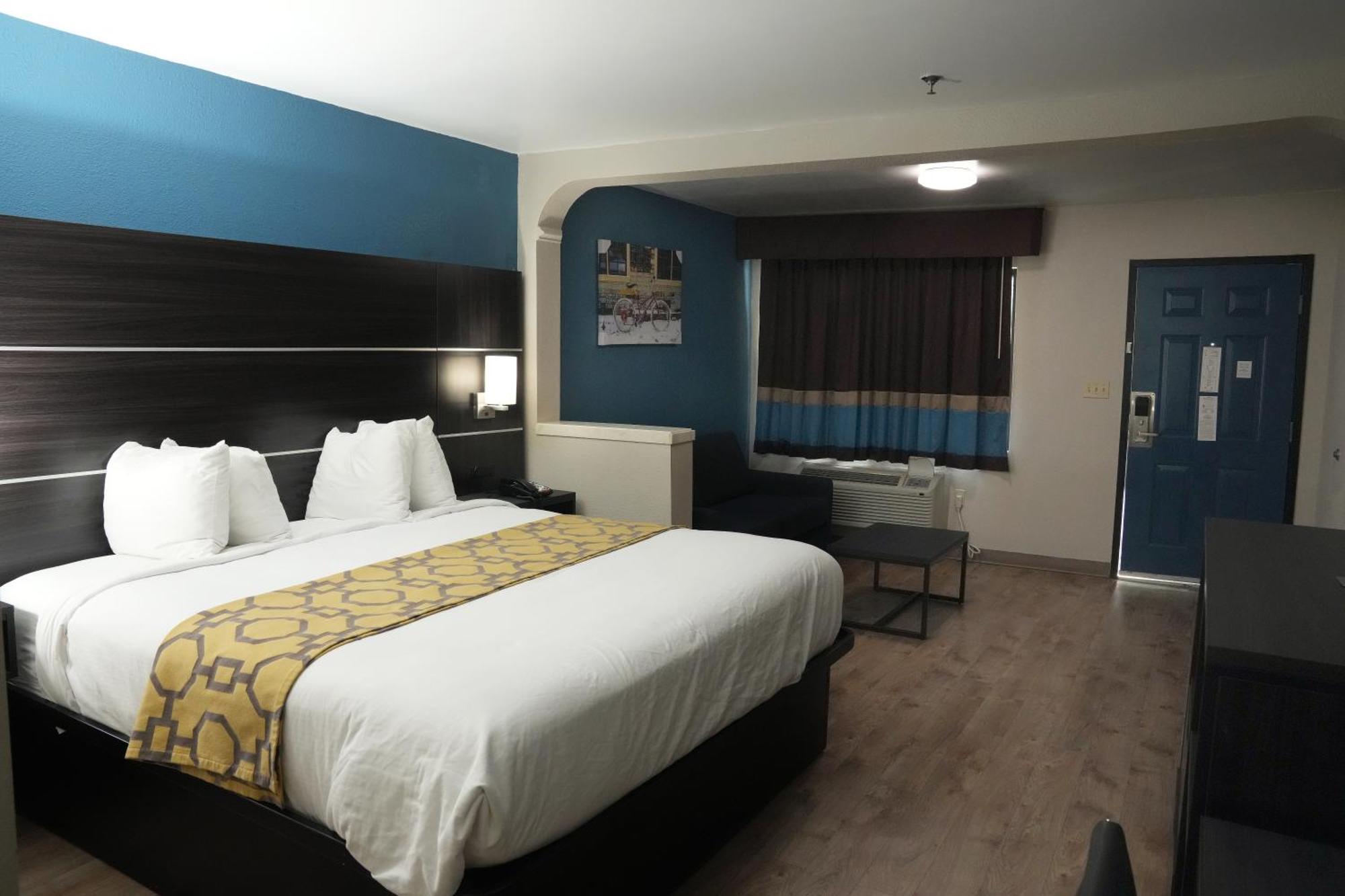 Baymont Inn & Suites Манинг Екстериор снимка